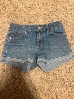 Girls Levi’s Short Short